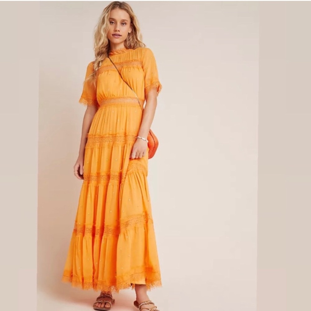 Ranna Gil dress